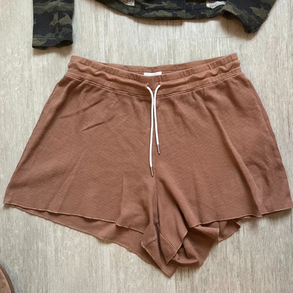 Mate the Label Organic Thermal Sweat Shorts - Picture 1 of 9